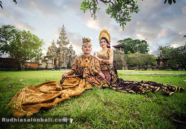 prewedding adat bali