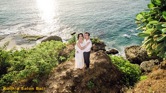 prewedding di pantai bali