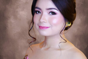 Jasa Makeup Graduation Denpasar Rudhia Salon Bali WA 08123996300