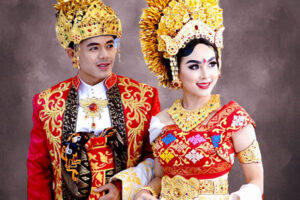 Jasa Makeup Payas Bali di Denpasar I WA 08123996300
